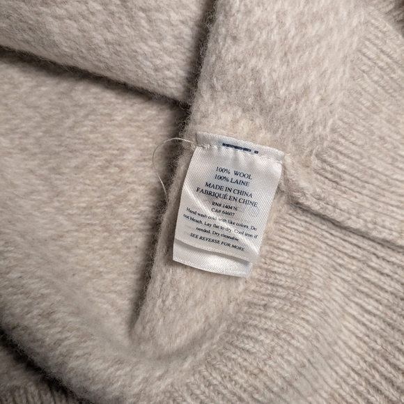 Men's Multicolor Patterned Sweater - Picture 9 of 9